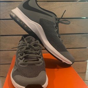 Nike Air Alpha Trainer cool grey black 8.5